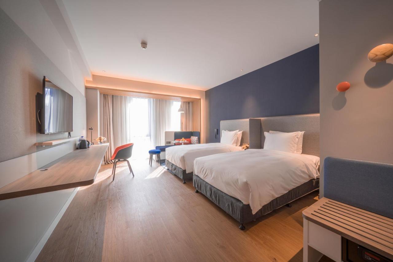 Holiday Inn Express Shanghai Huijin By Ihg Zewnętrze zdjęcie