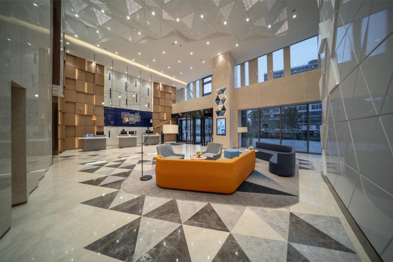Holiday Inn Express Shanghai Huijin By Ihg Zewnętrze zdjęcie